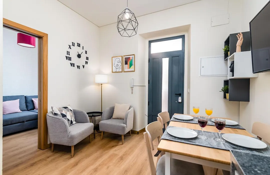 Go Native Lisbon - Vip City 60-1